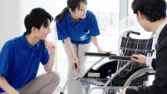 車いすの種類と特徴とは？利用者に合った選び方のポイントを解説
